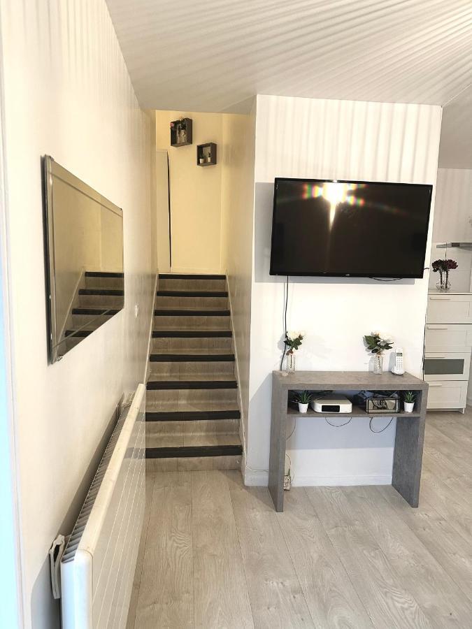 Jolie Appartement Duplex 2 Min Gare-Disney Et Paris 15 Min Noisy-le-Grand Bagian luar foto