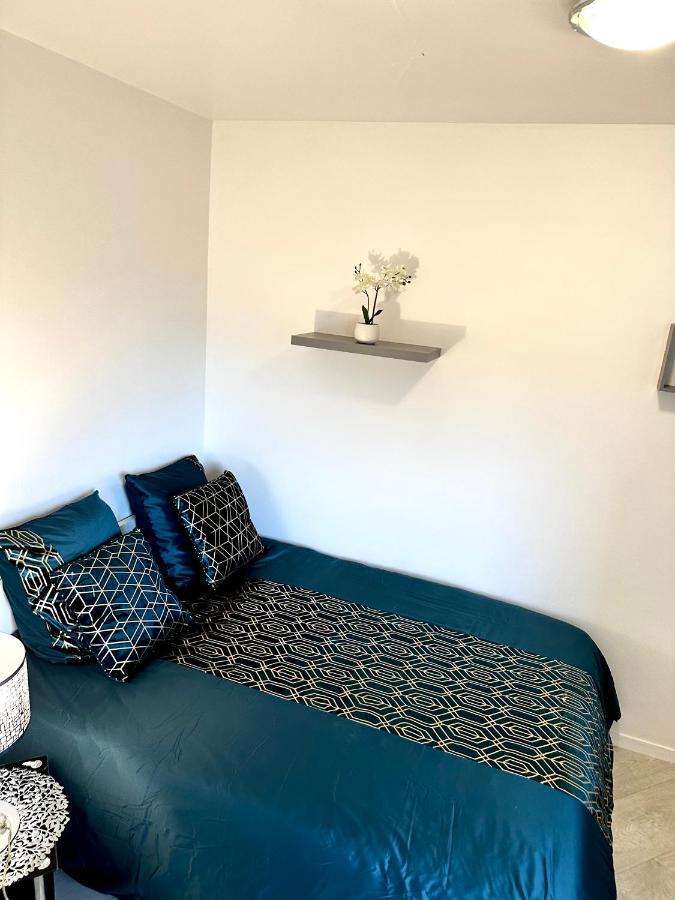 Jolie Appartement Duplex 2 Min Gare-Disney Et Paris 15 Min Noisy-le-Grand Bagian luar foto